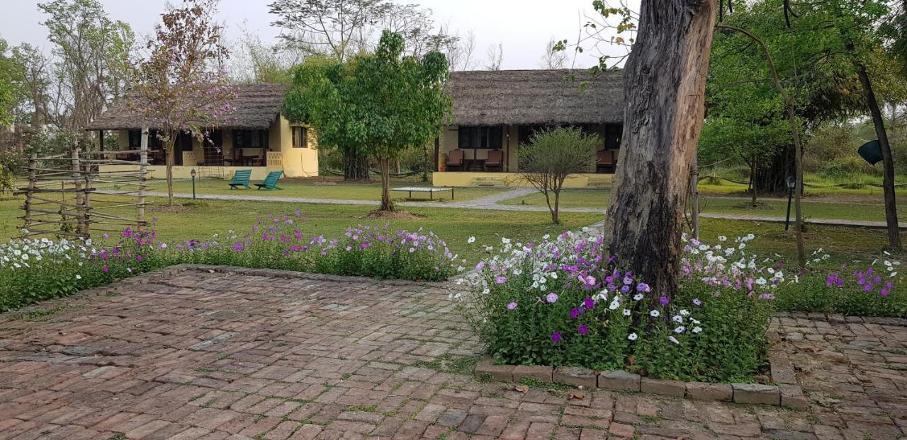 Lumbini Buddha Garden Resort Exterior foto