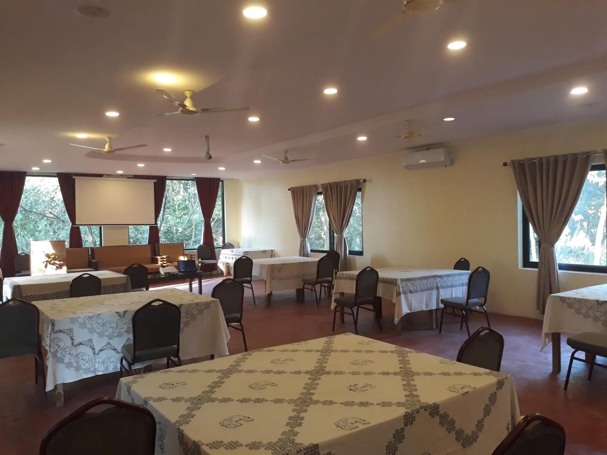 Lumbini Buddha Garden Resort Exterior foto