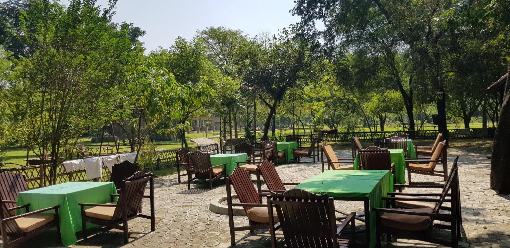 Lumbini Buddha Garden Resort Exterior foto